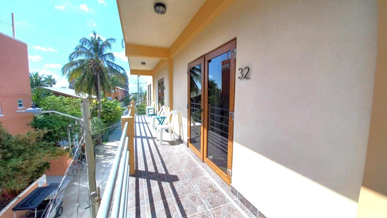 Beach Club Condos At Popeyes Caye Caulker Eksteriør bilde