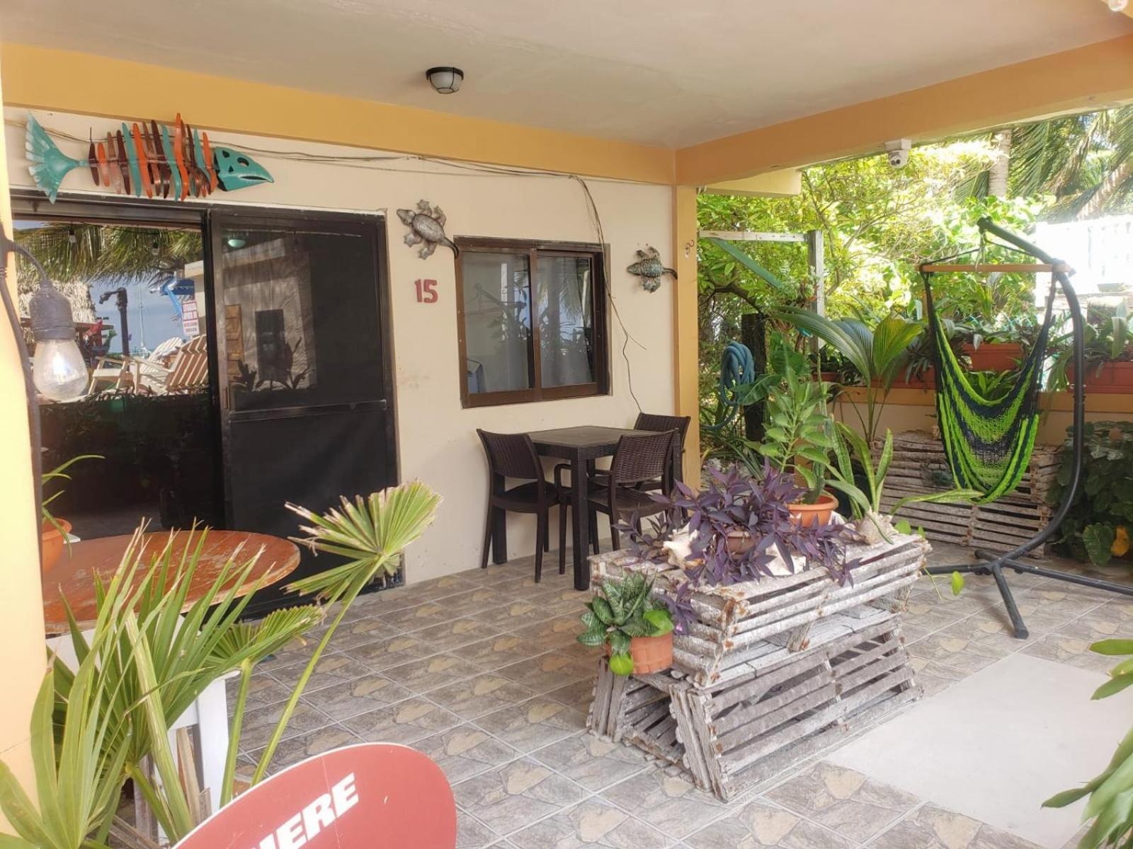 Beach Club Condos At Popeyes Caye Caulker Eksteriør bilde